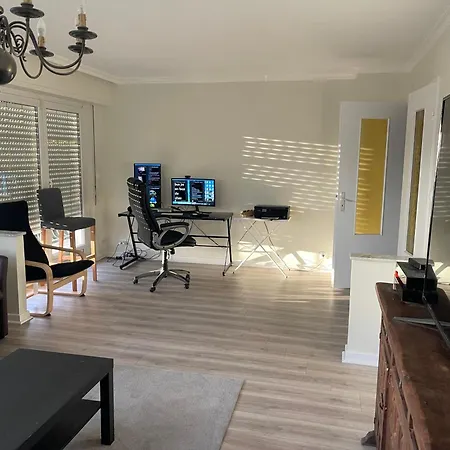 Apartment Grand Entoure De Verdure Mulhouse