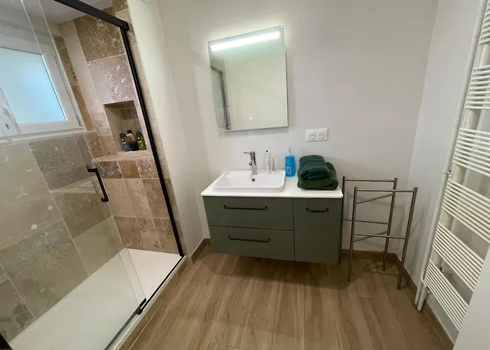 Grand Entoure De Verdure Apartment