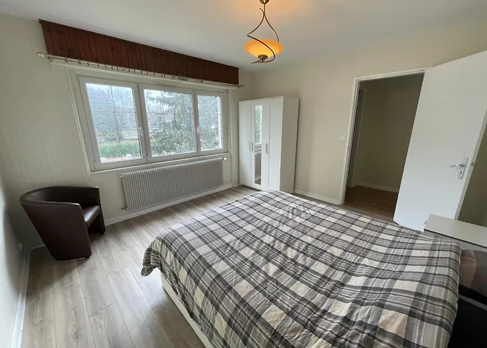 Appartement Grand Entoure De Verdure