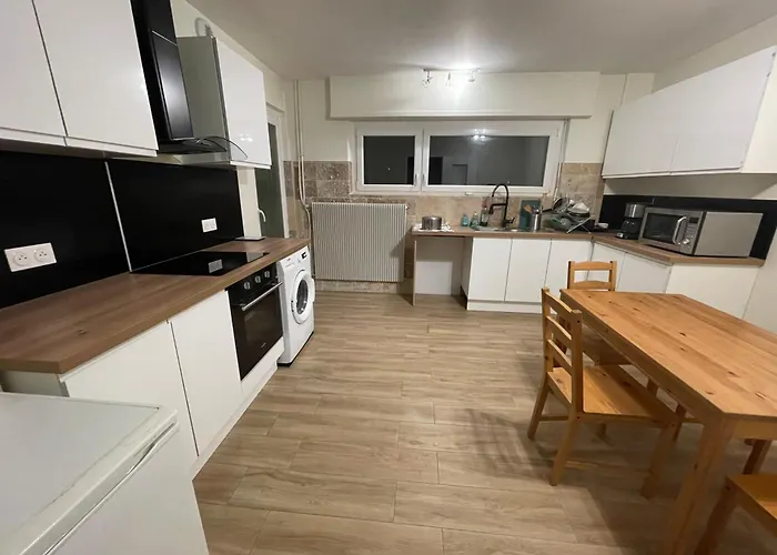 Grand Entoure De Verdure Appartement *